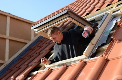 Pose de fenêtres de toit Velux à Grimbosq